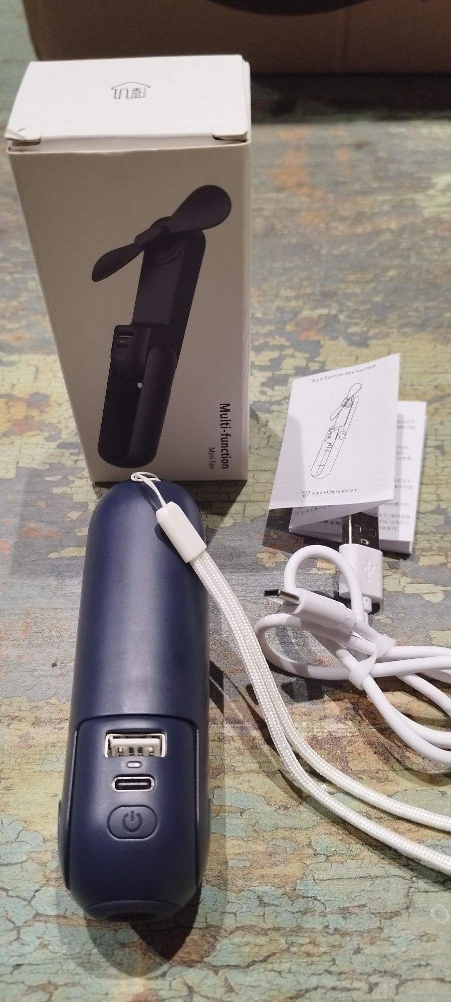 Wentylator z powerbankiem ręczny mini