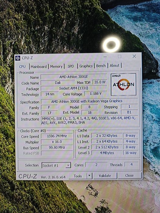 Процесор Amd Athlon 300GE