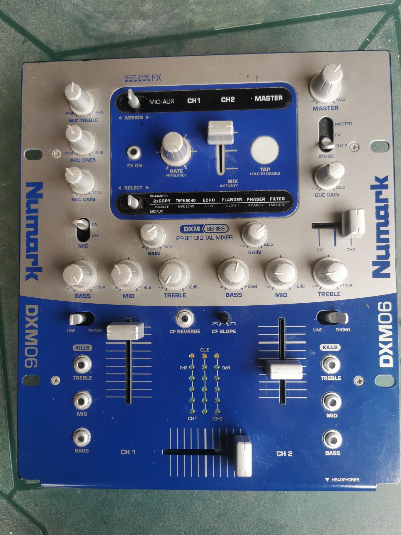 Mixer Numark Dxm06