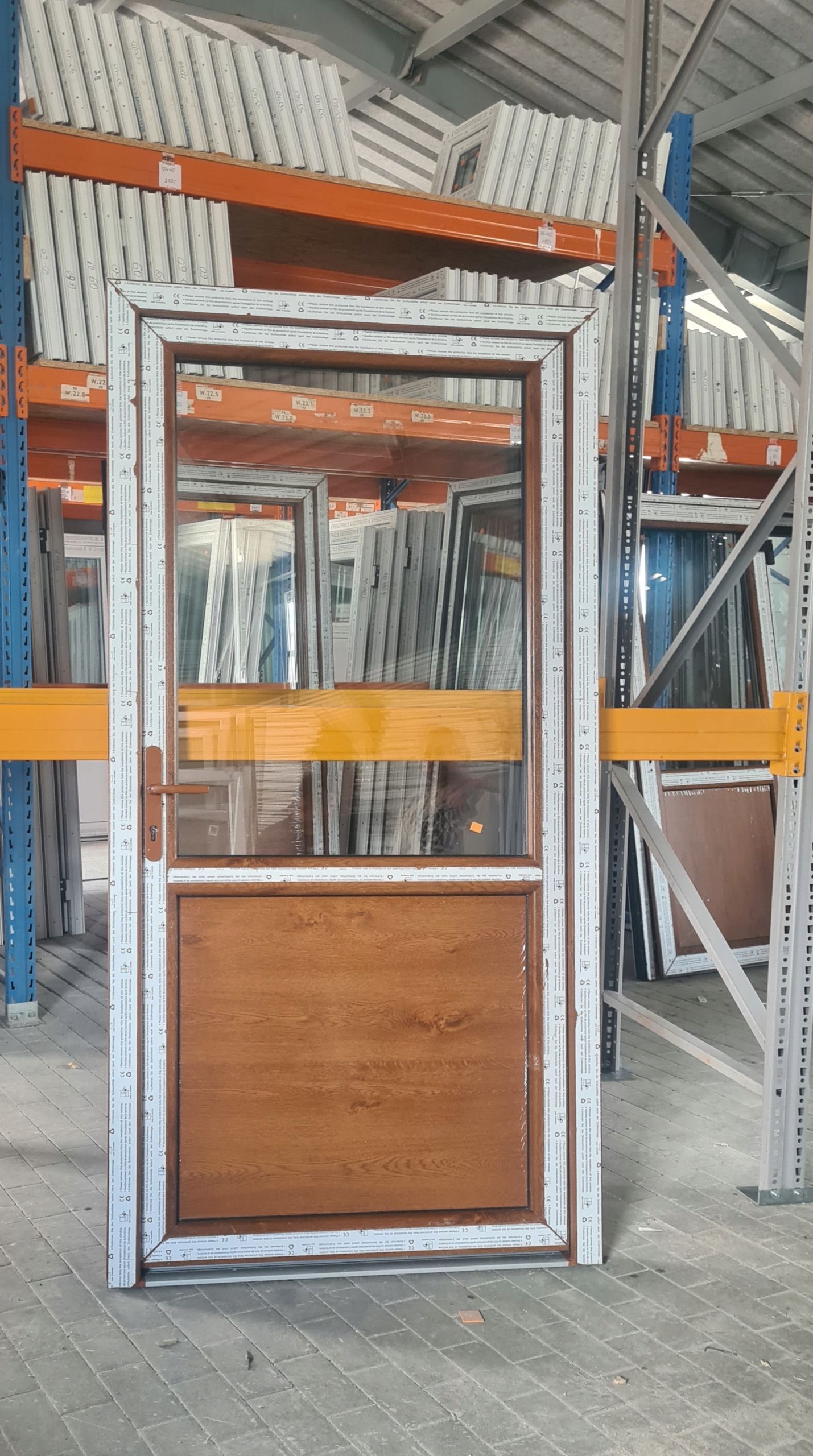 DRZWI Kacprzak 110x210 Drzwi ZEWNĘTRZNE PCV Sklepowe Złoty dąb