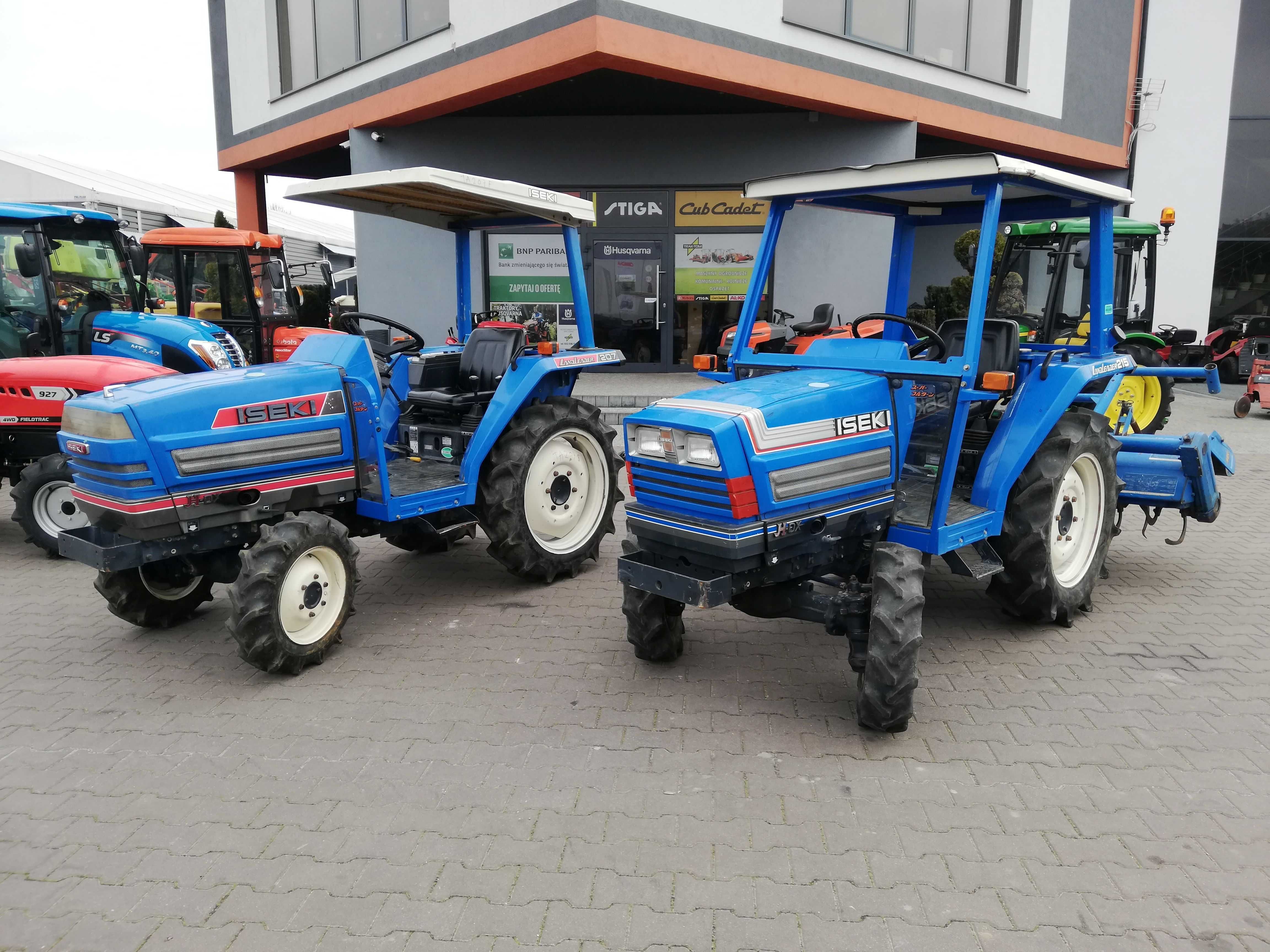 Traktor ISEKI TA215 ze wspomaganiem, rewersem i półkabiną 21,5 KM 4WD