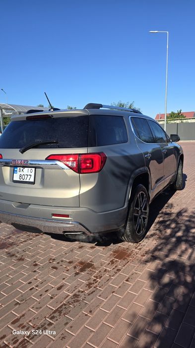 GMC Acadia Denali