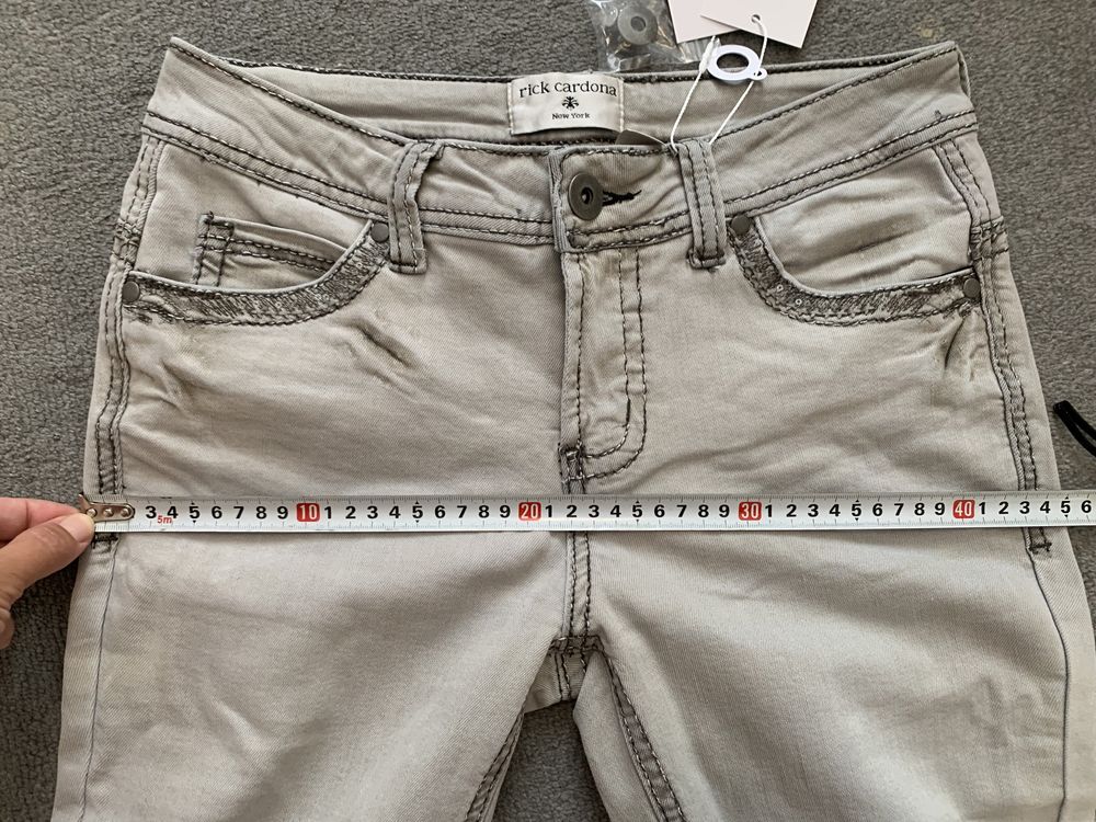 Szare spodnie jeansowe Rick Cardona 38/40/UK12