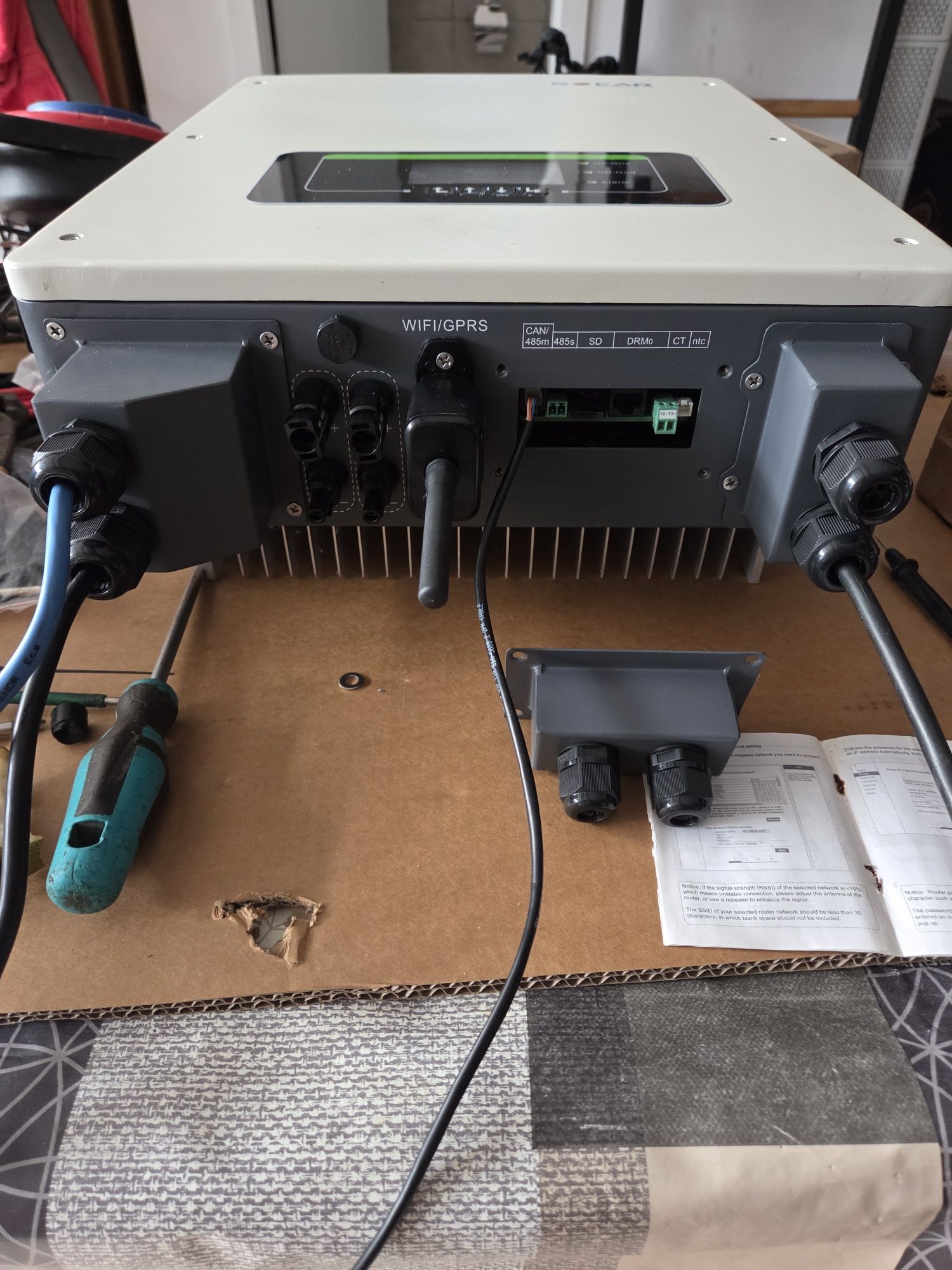 Inversor hibrido Sofar HYD 5000-ES e bateria de 10kw