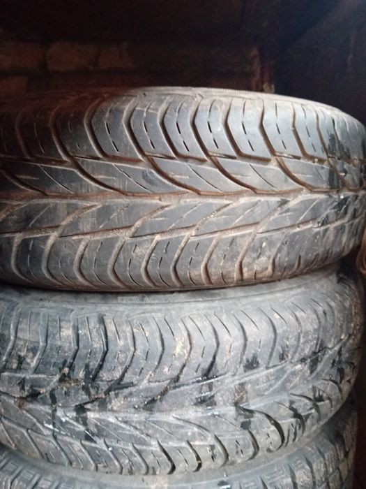 Продам  колеса взборі  на  авто або на прицепчик також є дешевші коле