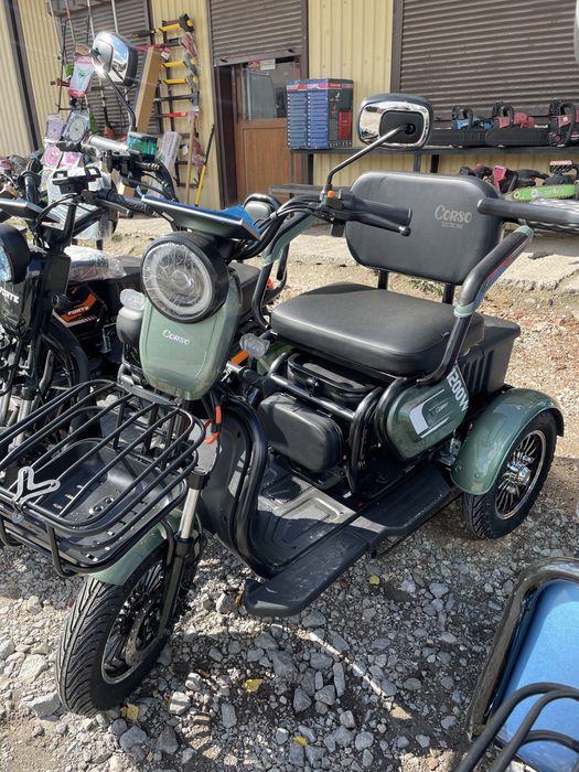 Доставка безкоштовна Трицикл Акумуляторний Corso forte їdemo