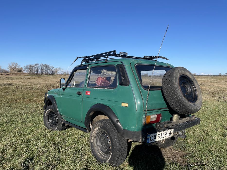 Автомобіль марки Ваз 2121 Нива