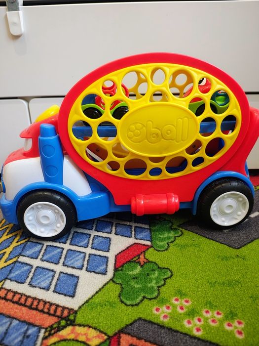 Oball laweta z dwoma autami go grippers
