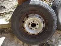диск та 2 покришки 225/70 R15C