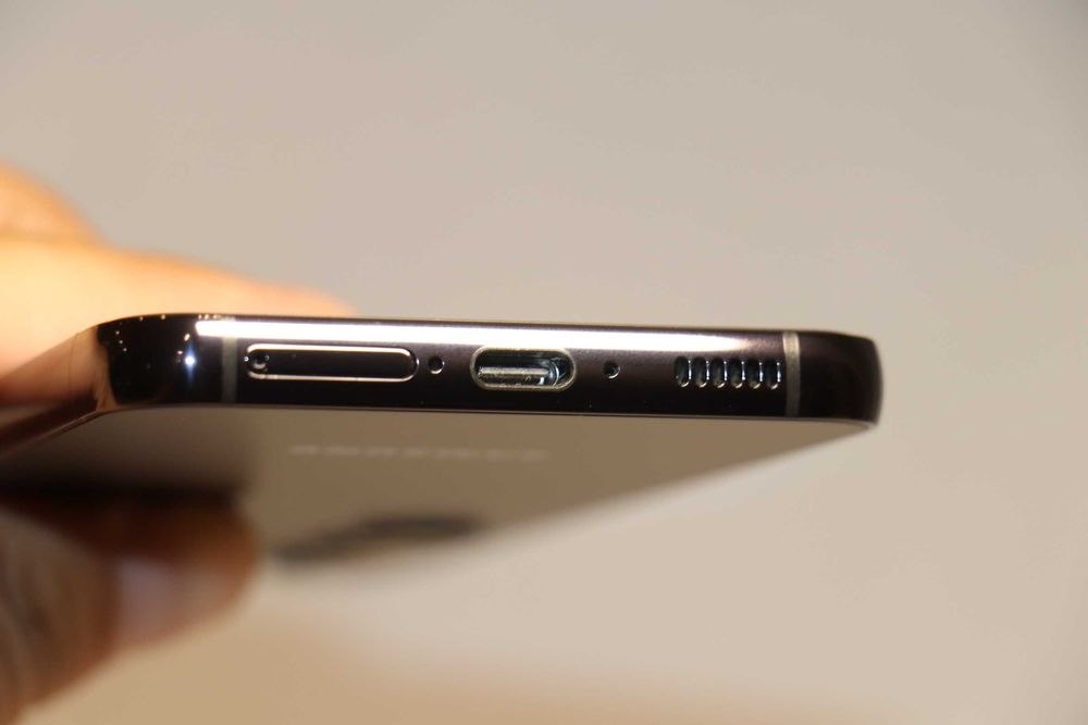 Samsung Galaxy S23 8/128GB Phantom Black S911B/DS! Сотояние НОВОГО!!
