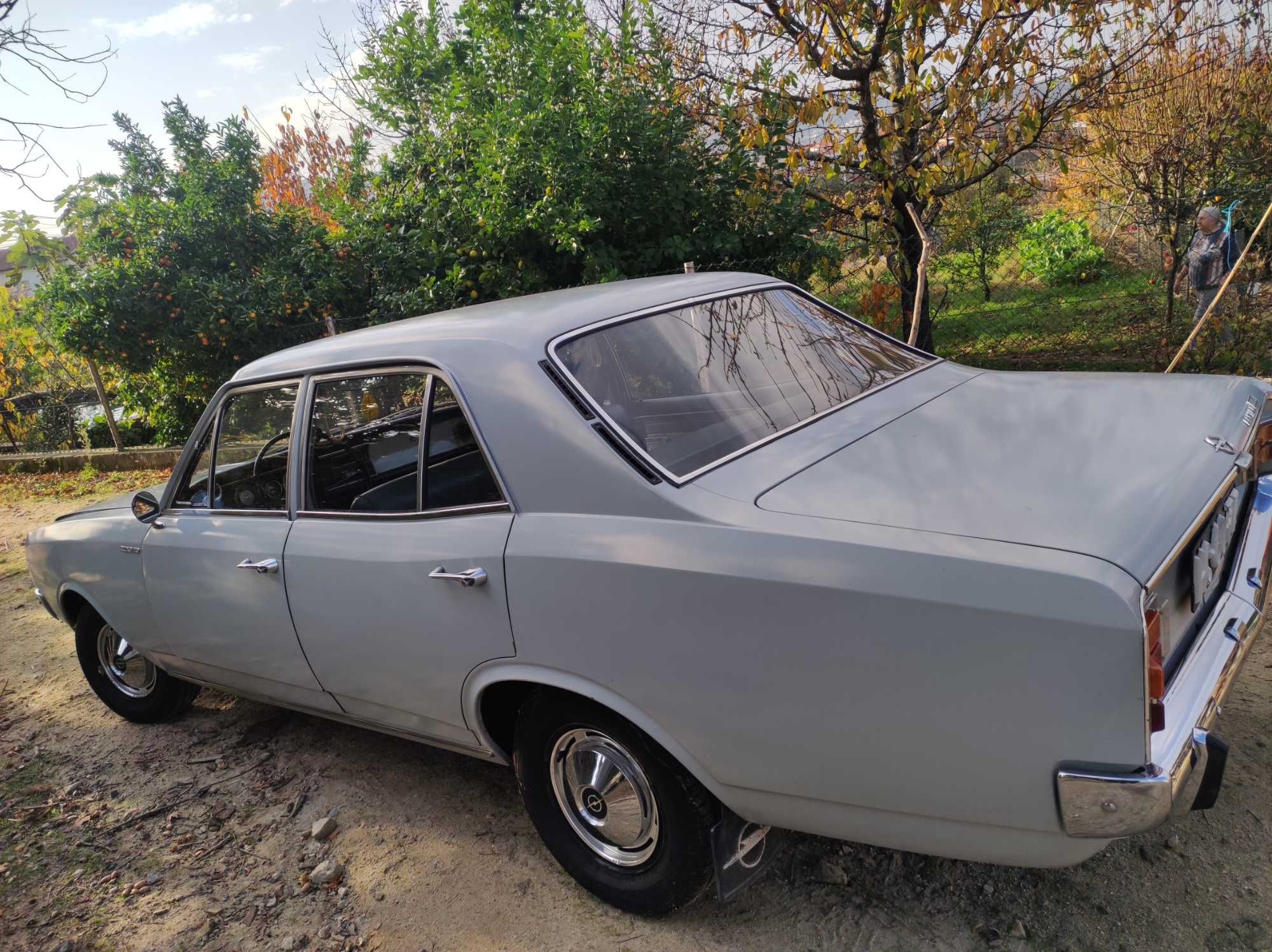 Opel Rekord 1700