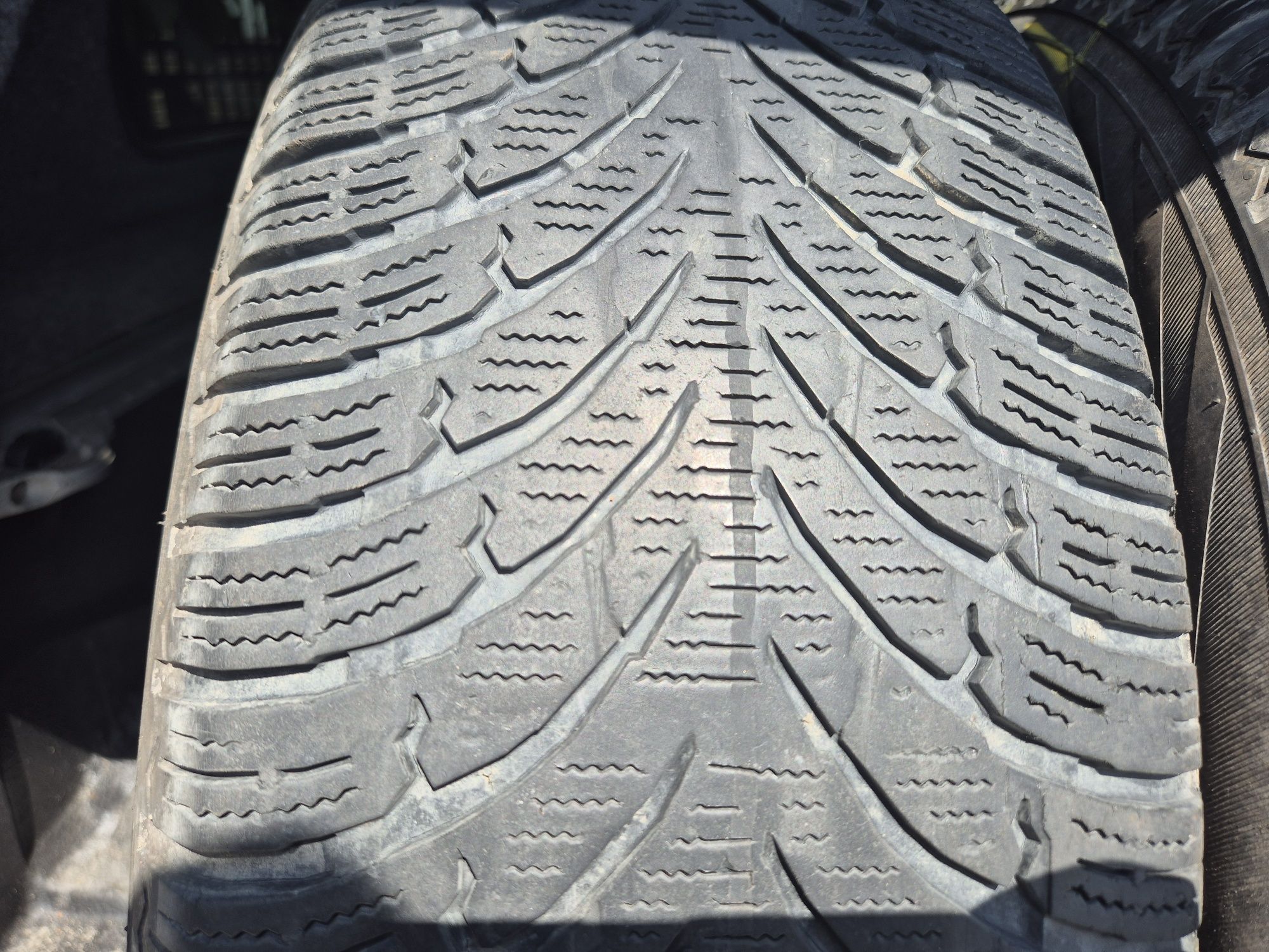 Opony do SUV dostawczy nokign tyre 235/65r17