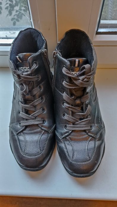 Ботинки, чоботи, боти