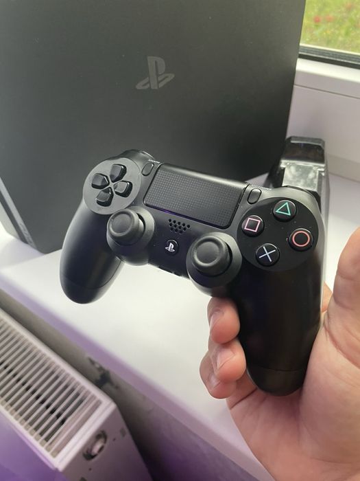 Sony PlayStation 4 Slim