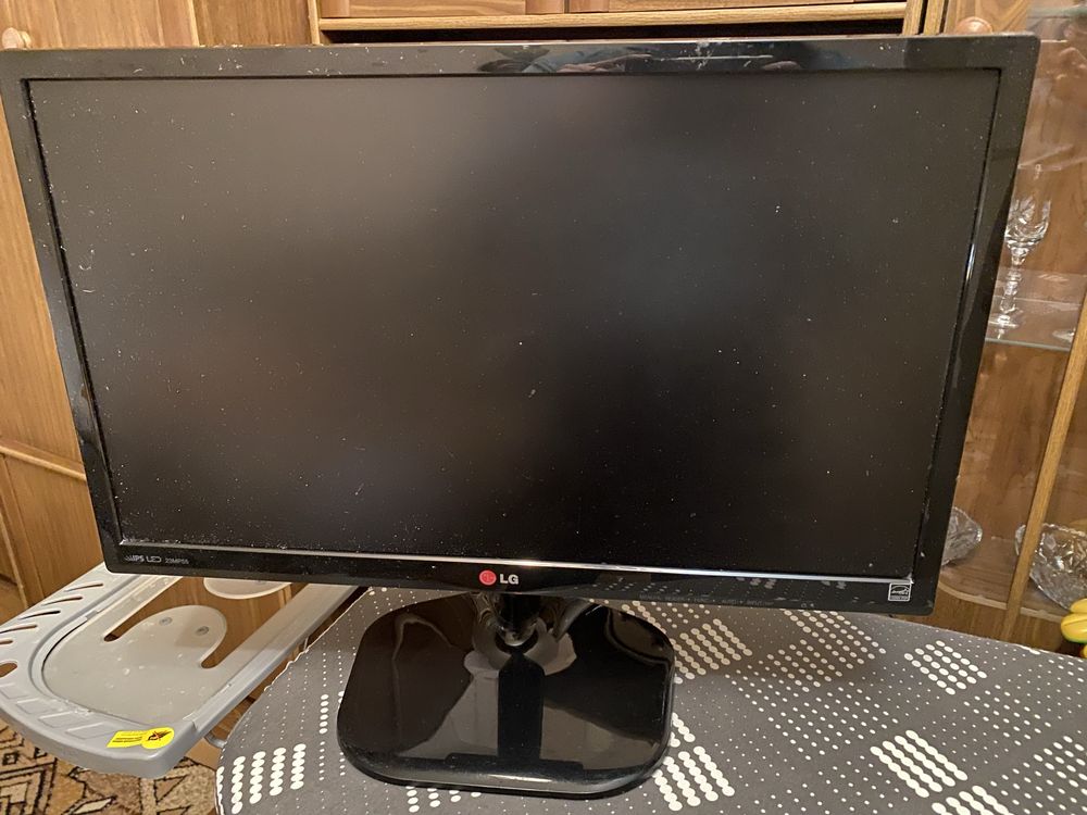 Монітор LG 23MP55A-P