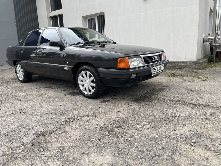 Ауді 100 С 3 1.8 бензин