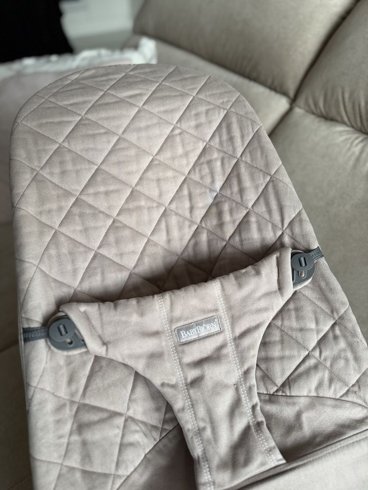 Leżaczek babybjorn