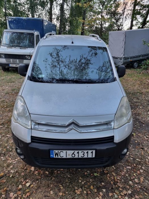 Citroen Berlingo 1.6HDI 2010r. VAT 1 / NA CZĘŚCI odpala jeździ