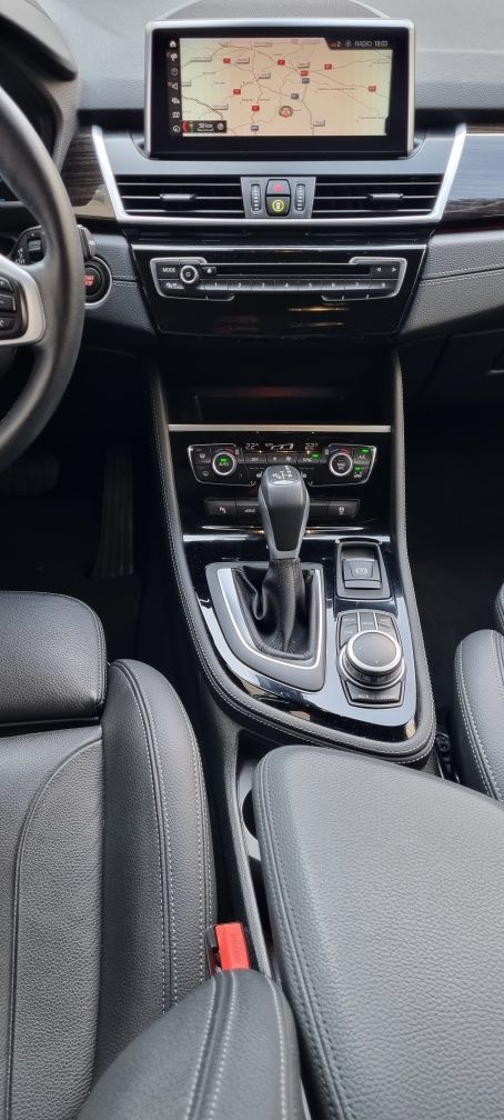 225 xe Active Tourer Гібрид