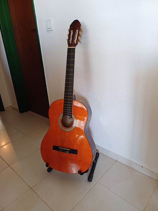 Conjunto Guitarra marca XP Guitars Hand-made,  com Suporte e Bolsa