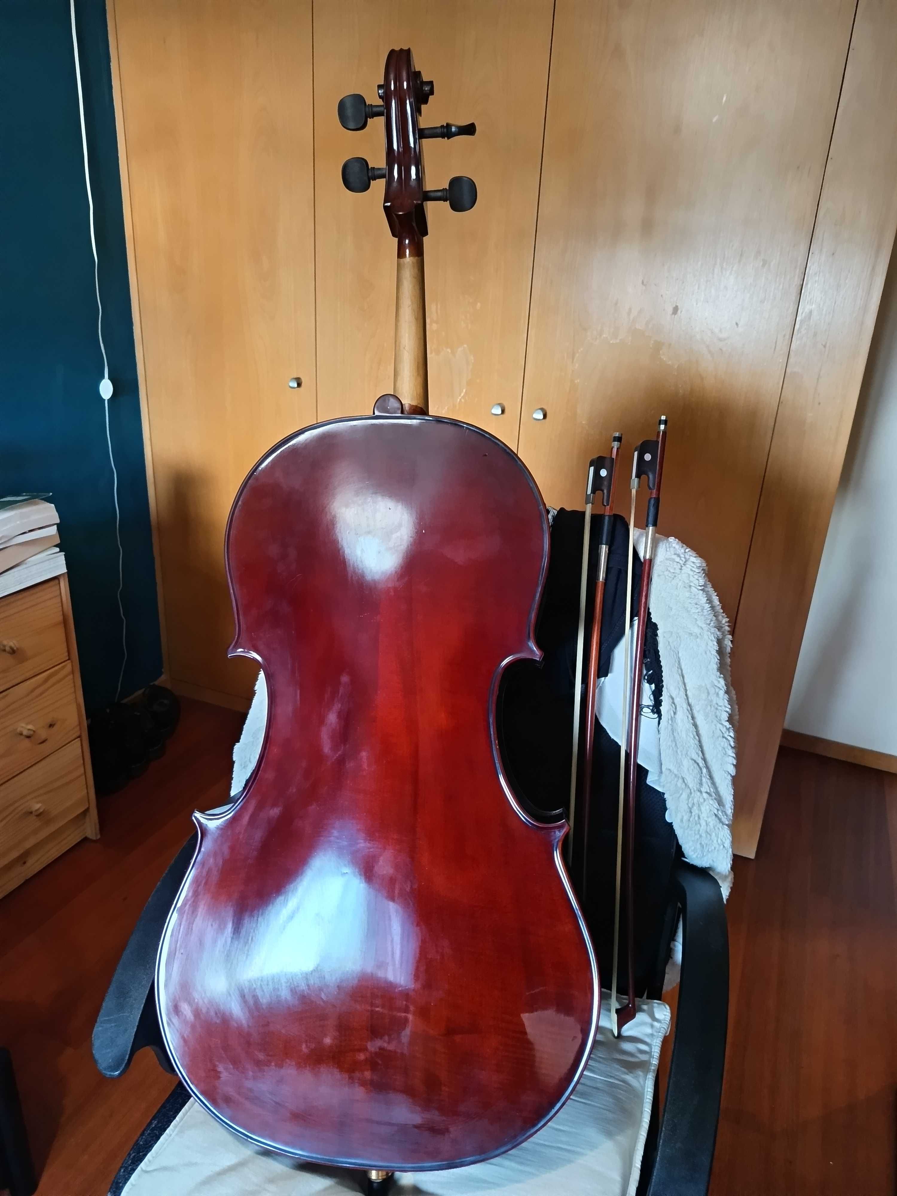 Violoncelo 3/4 com pouco uso