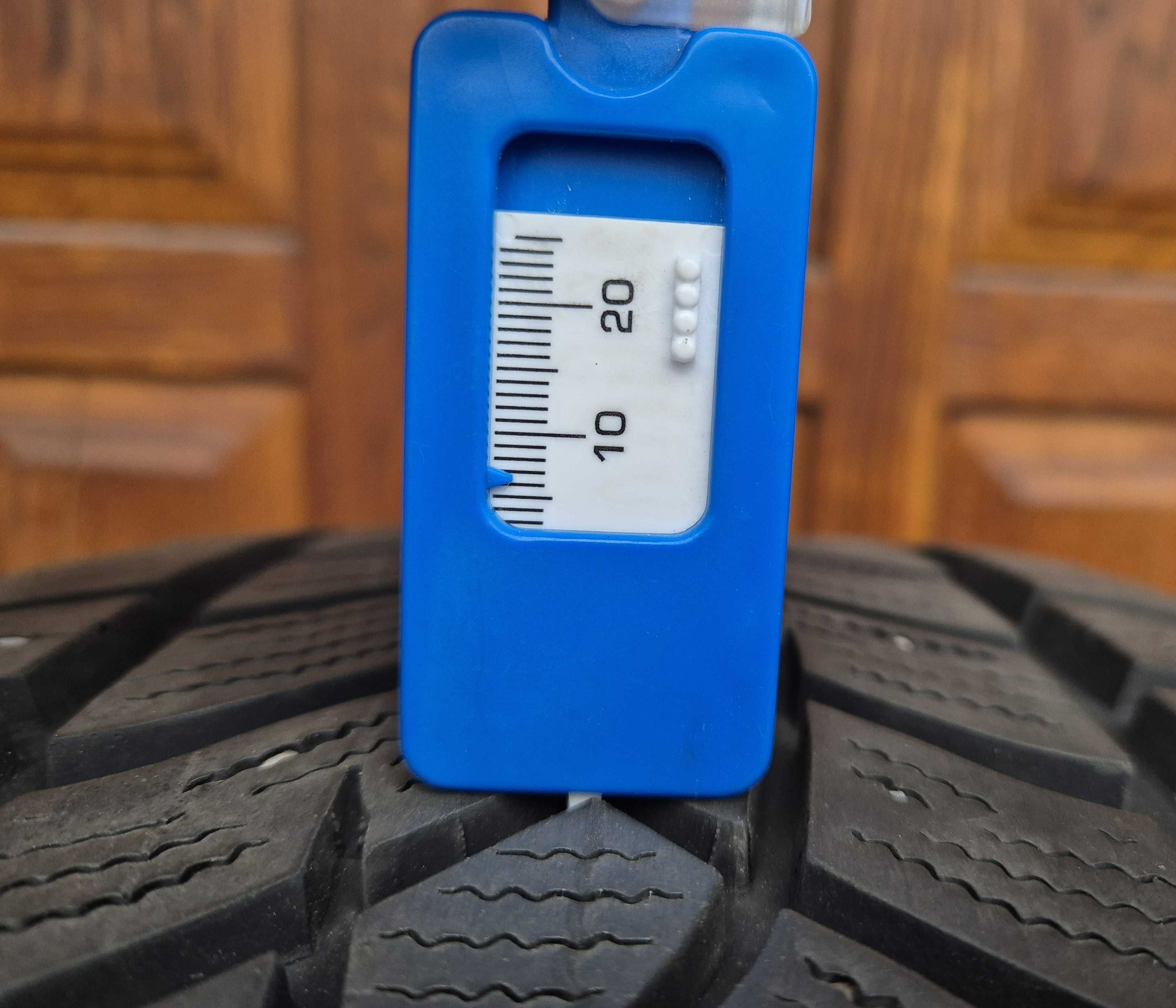 Goodyear UltraGrip Performance + 245/45 R19 102 V XL