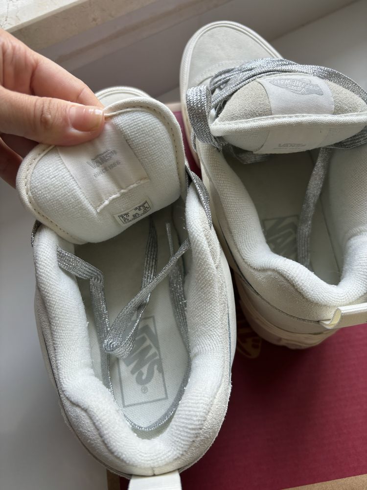Vans skorzane sneakersy