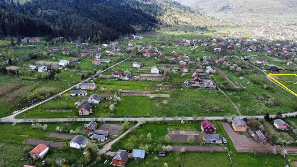 Продається земельна ділянка під забудову в мальовничому куточку Карпат
