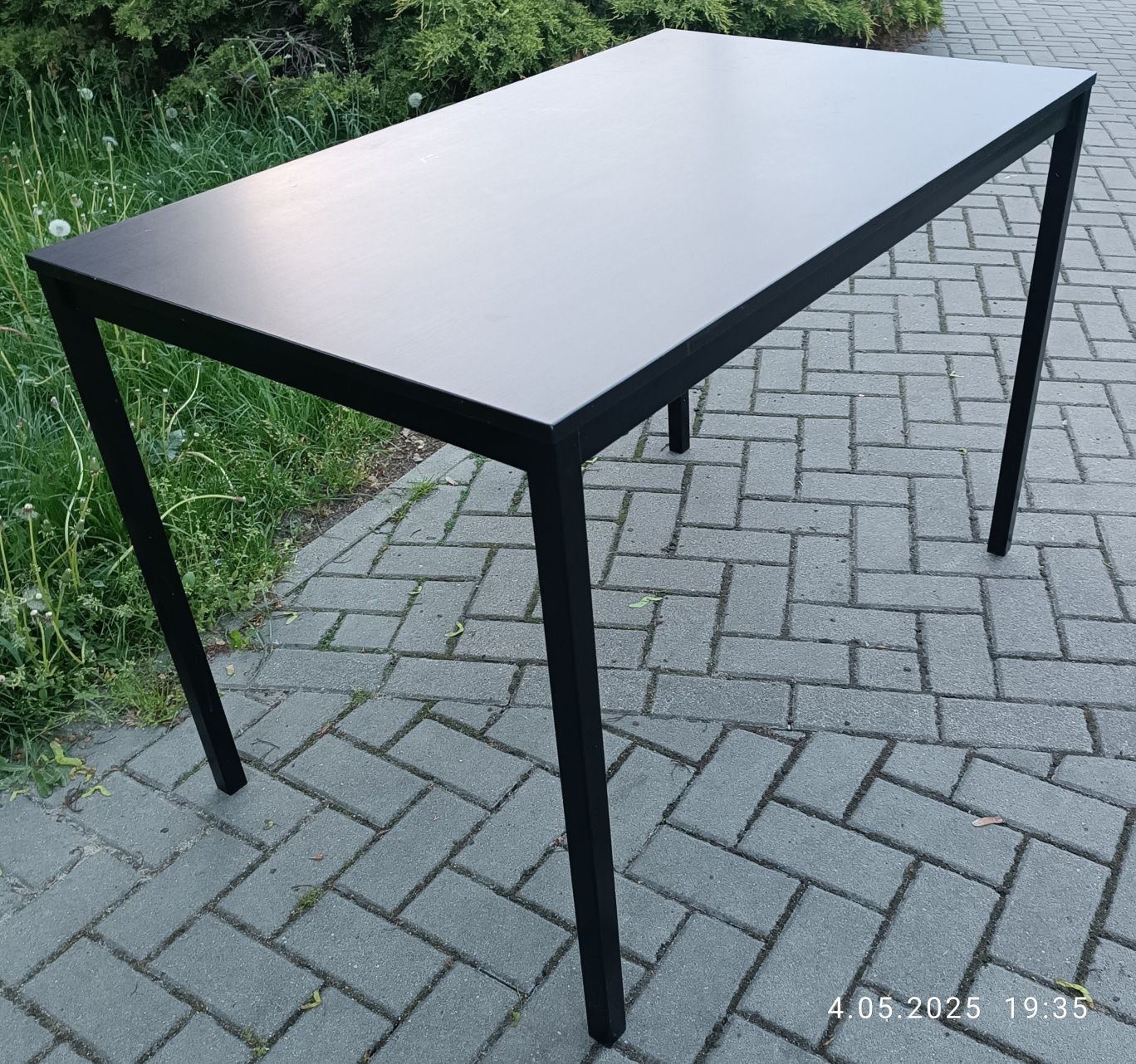 Stół Ikea na stalowej ramie 110 na 67 na 75