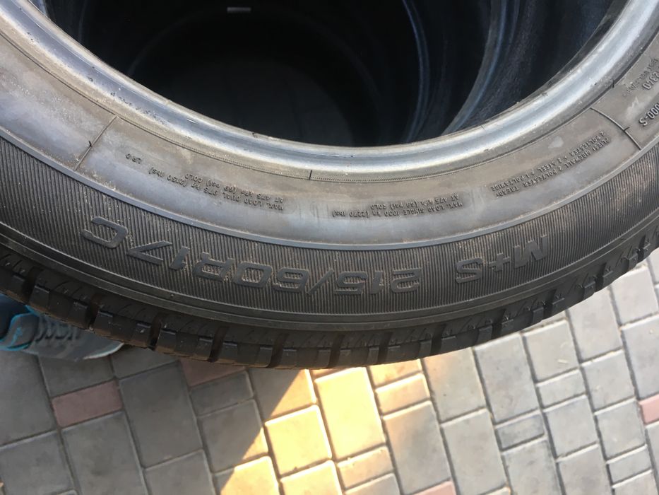 Продам Good Year cargo vector 215/60 R17 C