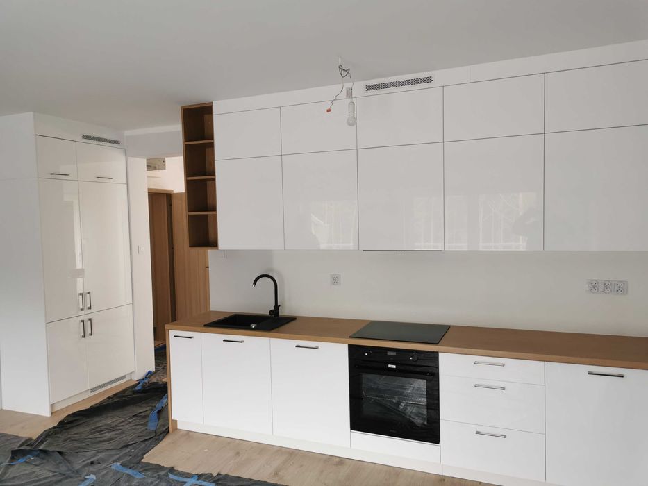 Meble na wymiar. Kuchnie, szafy, meble łazienkowe