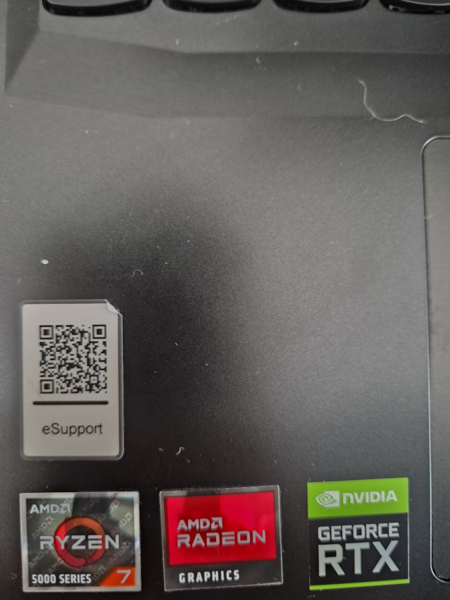 Portatil lenovo gaming Ryzen 7 RTX 3050TI
Aceito retoma de placa grafi