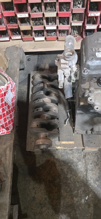 Peças motor toyota dyna 15bft