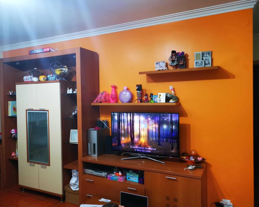 Móvel de sala, com muita arrumação