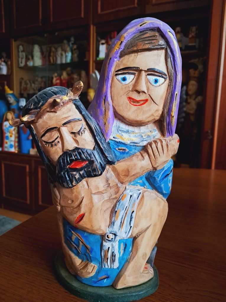 Pieta rzeźba ludowa