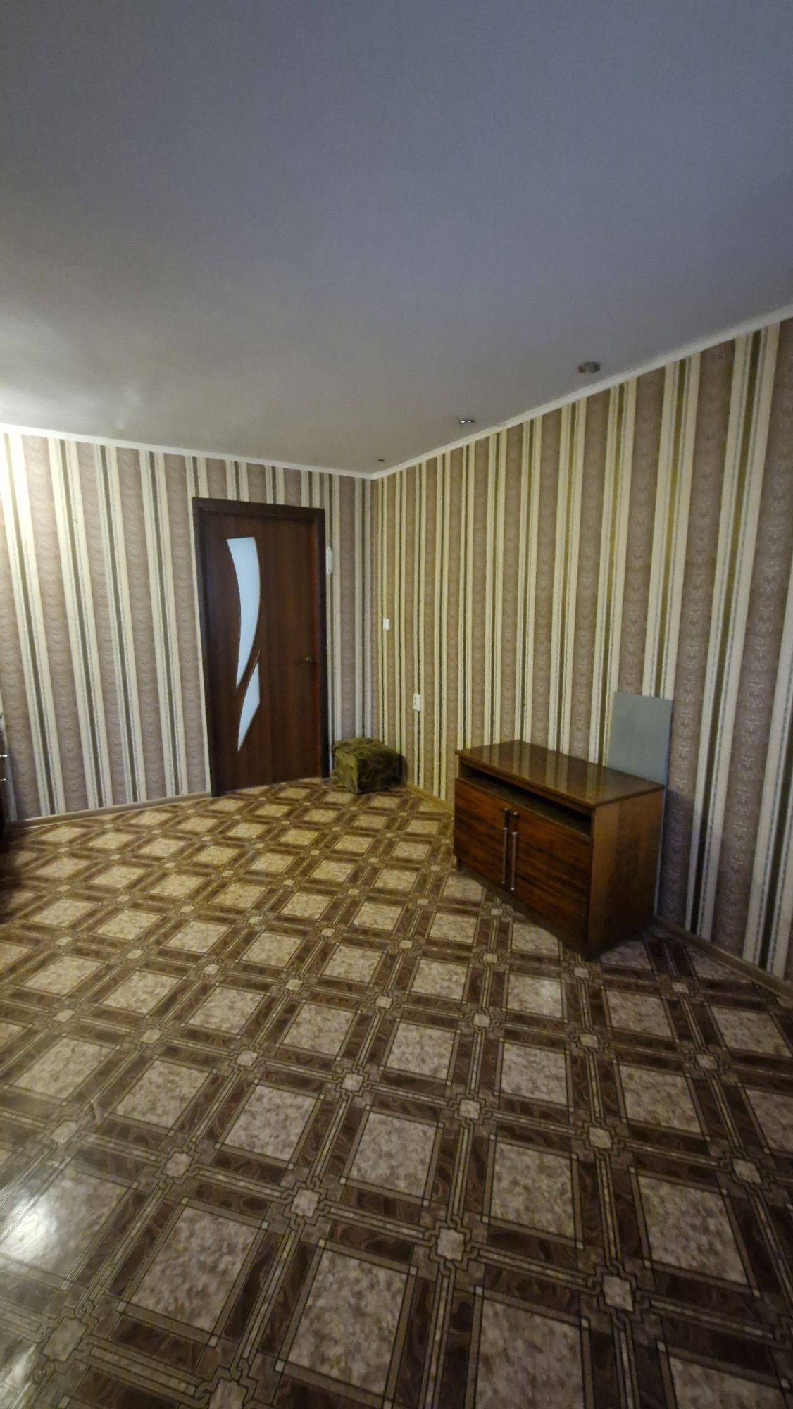 Продам 3х комнатную квартиру Варваровка