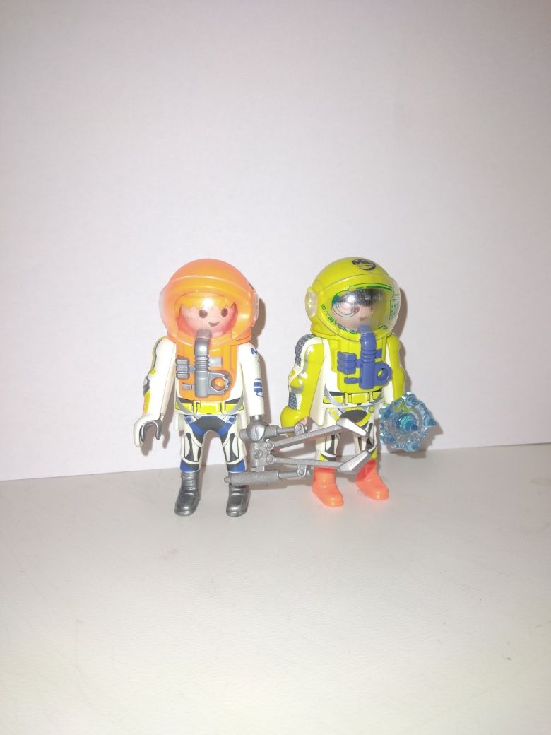 Figurki playmobil astronauci