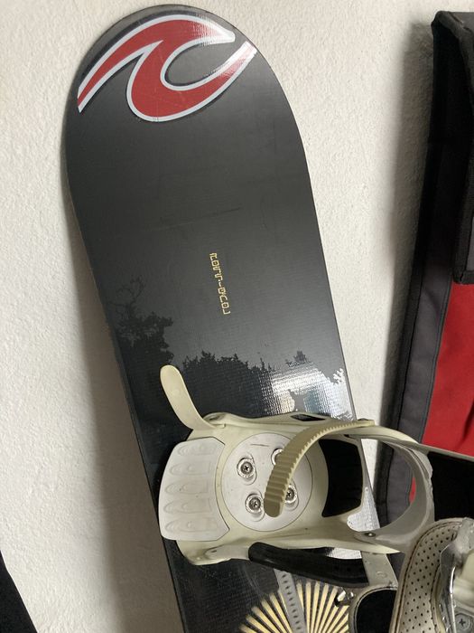 SNOWBOARD MATERIAL
