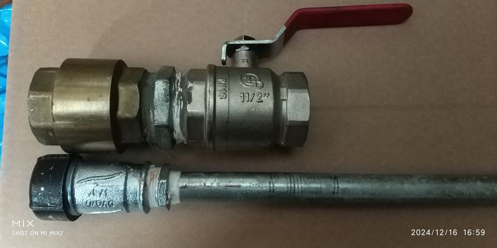 Sprzedam częsci hydrauliki