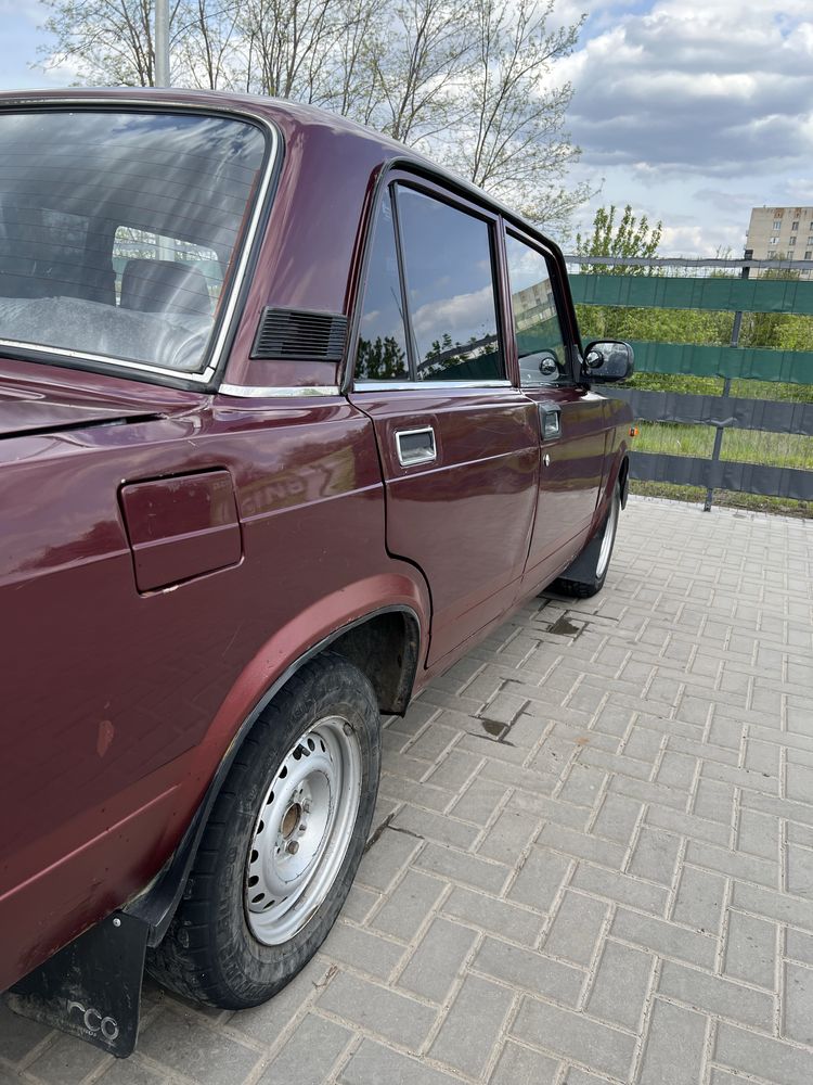 ВАЗ 2107 2006 год инжектор в отличном состоянии