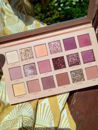 Nuda huda beauty