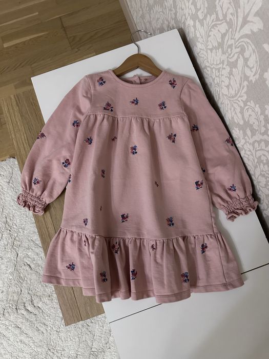 Стильні, теплі сукні  трикотажні Zara , Next розмір 3-4 роки 98-104