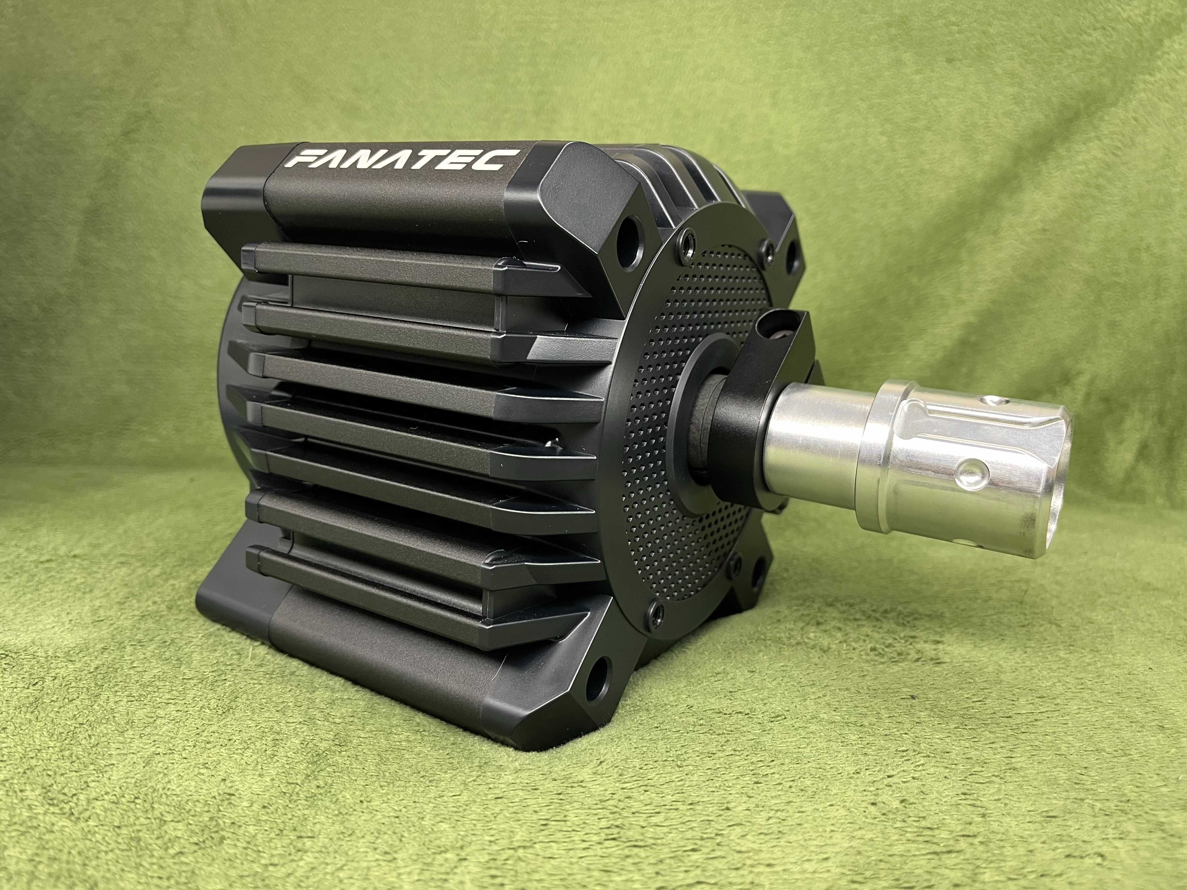 Ігрове кермно ЯК НОВЕ Fanatec Gran Turismo DD Pro (5 Nm) Ready2Race