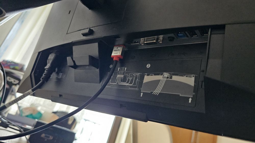 Monitor Dell P2418HT