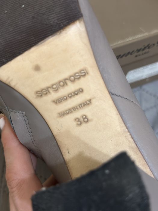 Ботинки на широкому каблуку