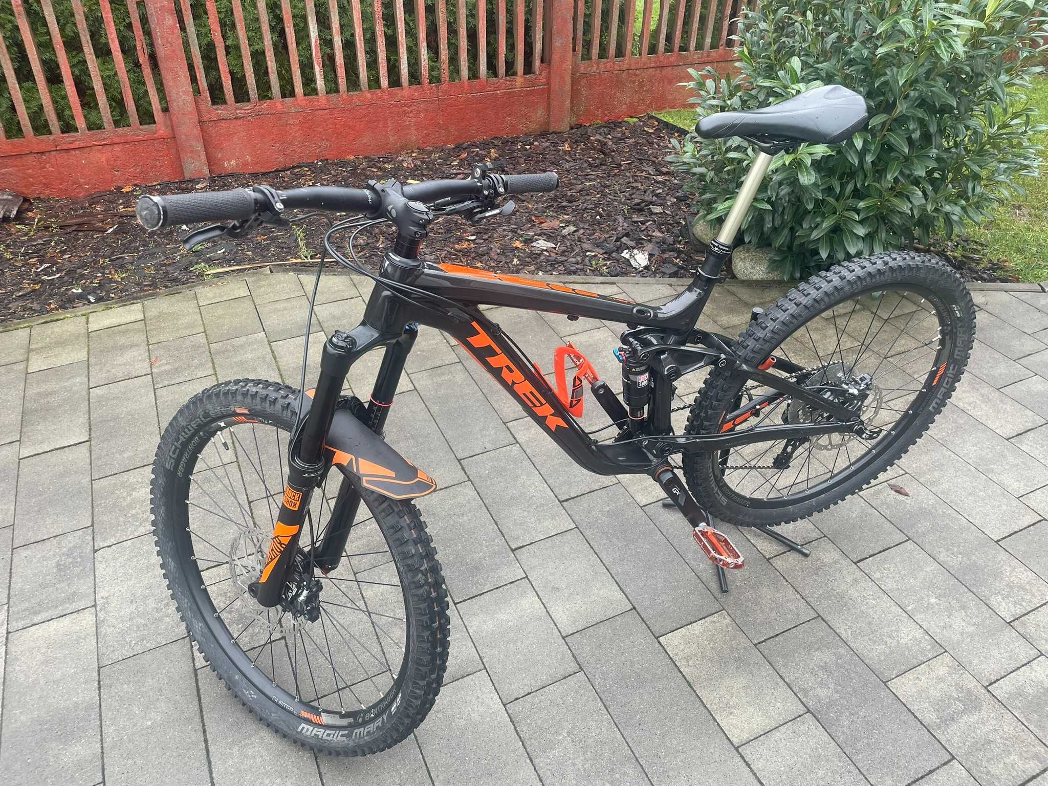 Rower Trek Slash 8 enduro roz. 17.5