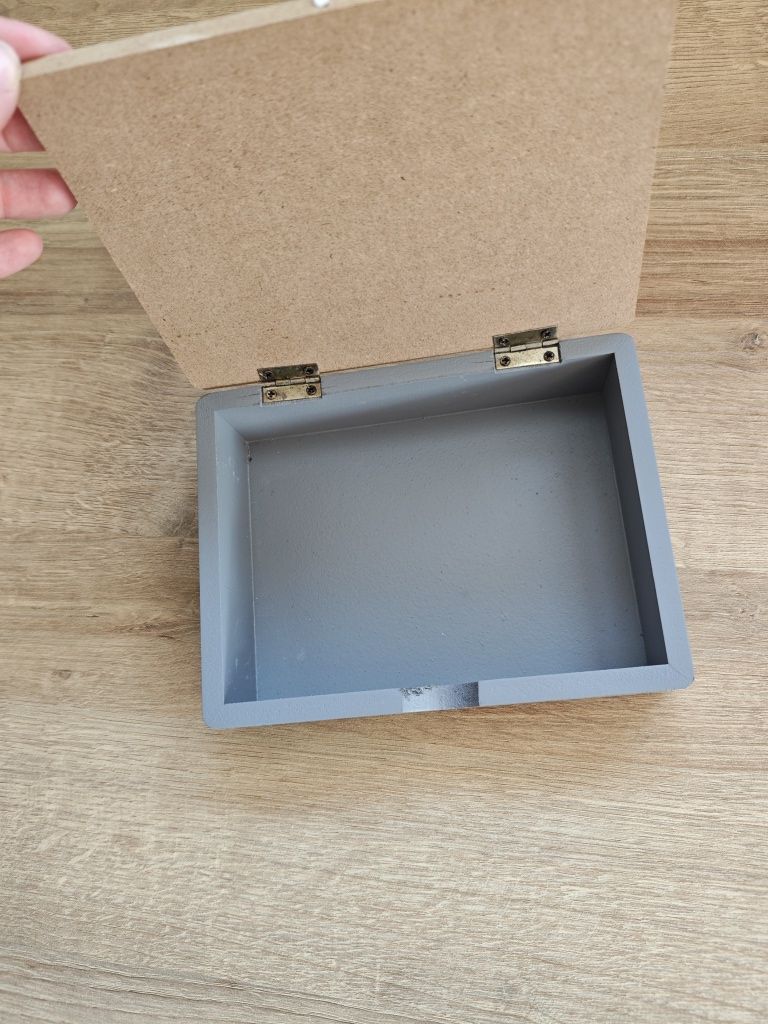 Pojemnik skrzynka organizer schowek kuferek box uwierz w siebie