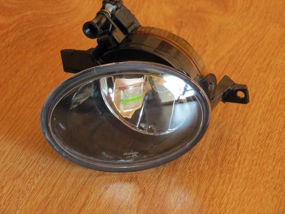 Противотуманки галогенки туманки Touareg Golf Caddy Jetta Tiguan пасат