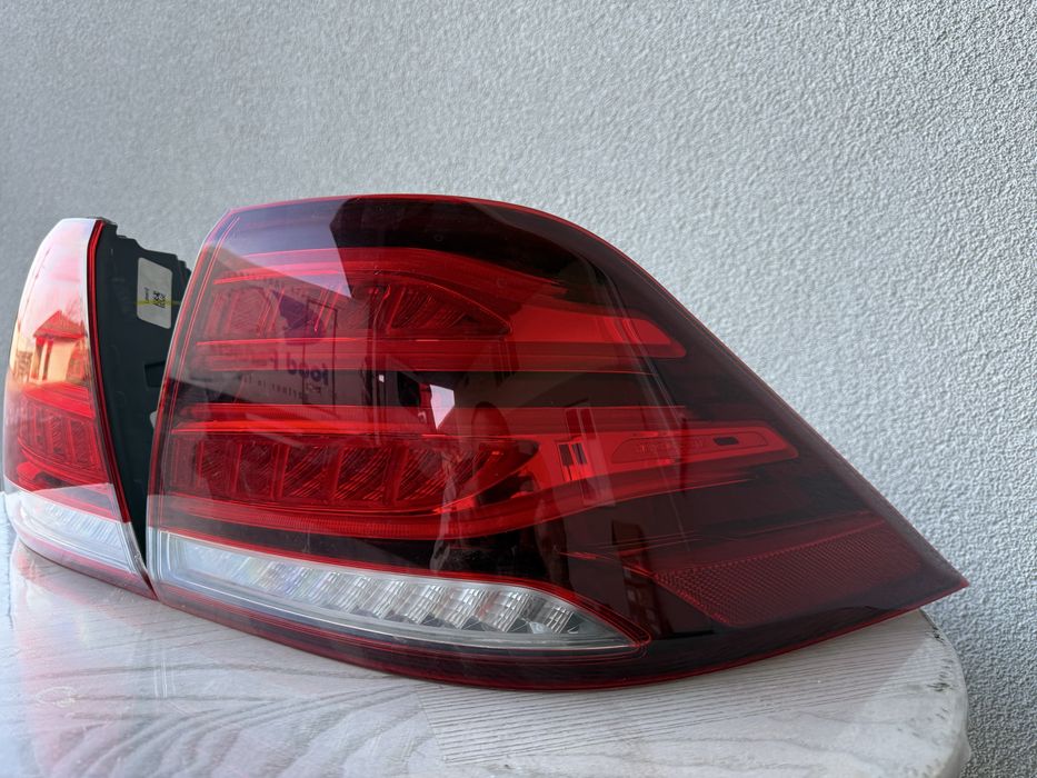 Задній зовнішній ліхтар мерседес GLE W166 Америка