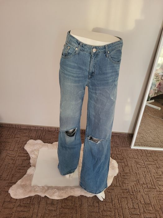 Jeansowe spodnie wide leg szerokie nogawki stradivarius